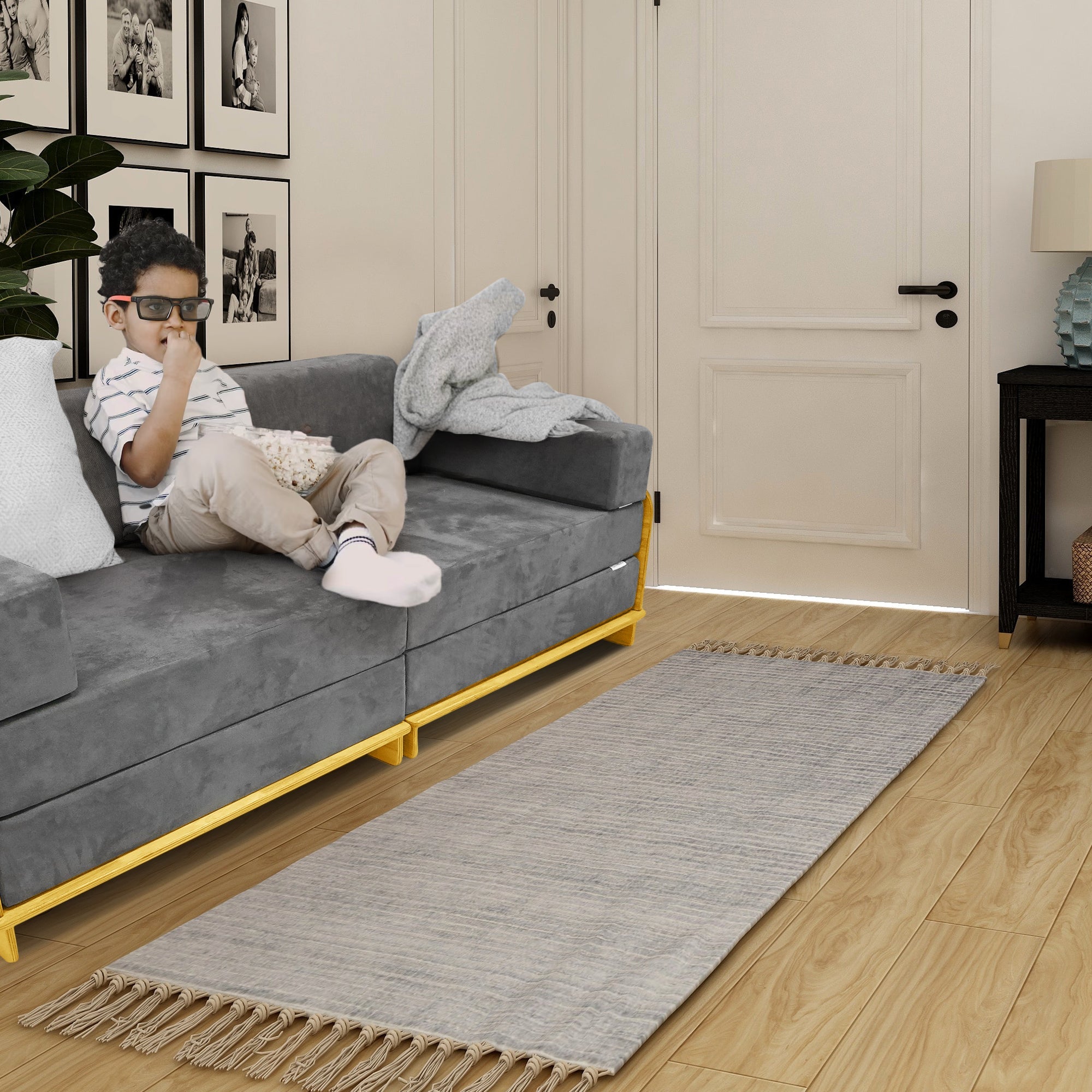 Play Couch Grand